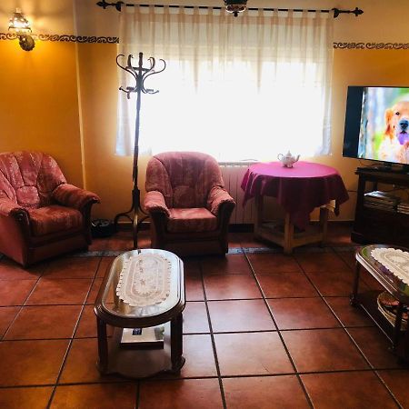 Hostal Jj Salduero 외부 사진